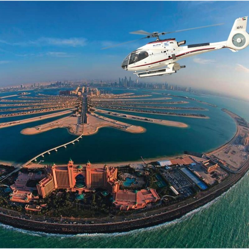 TOUR D'HÉLICOPTÈRE